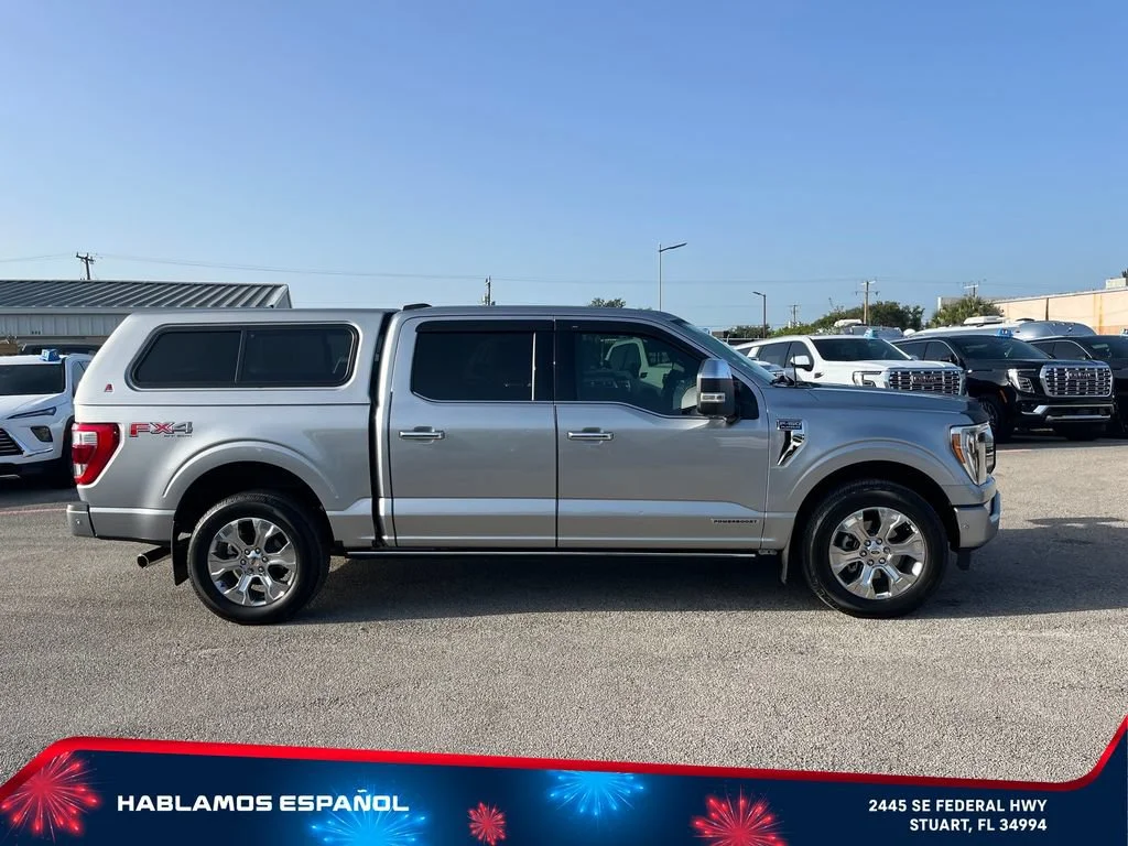 Used 2022  Ford XL image 4