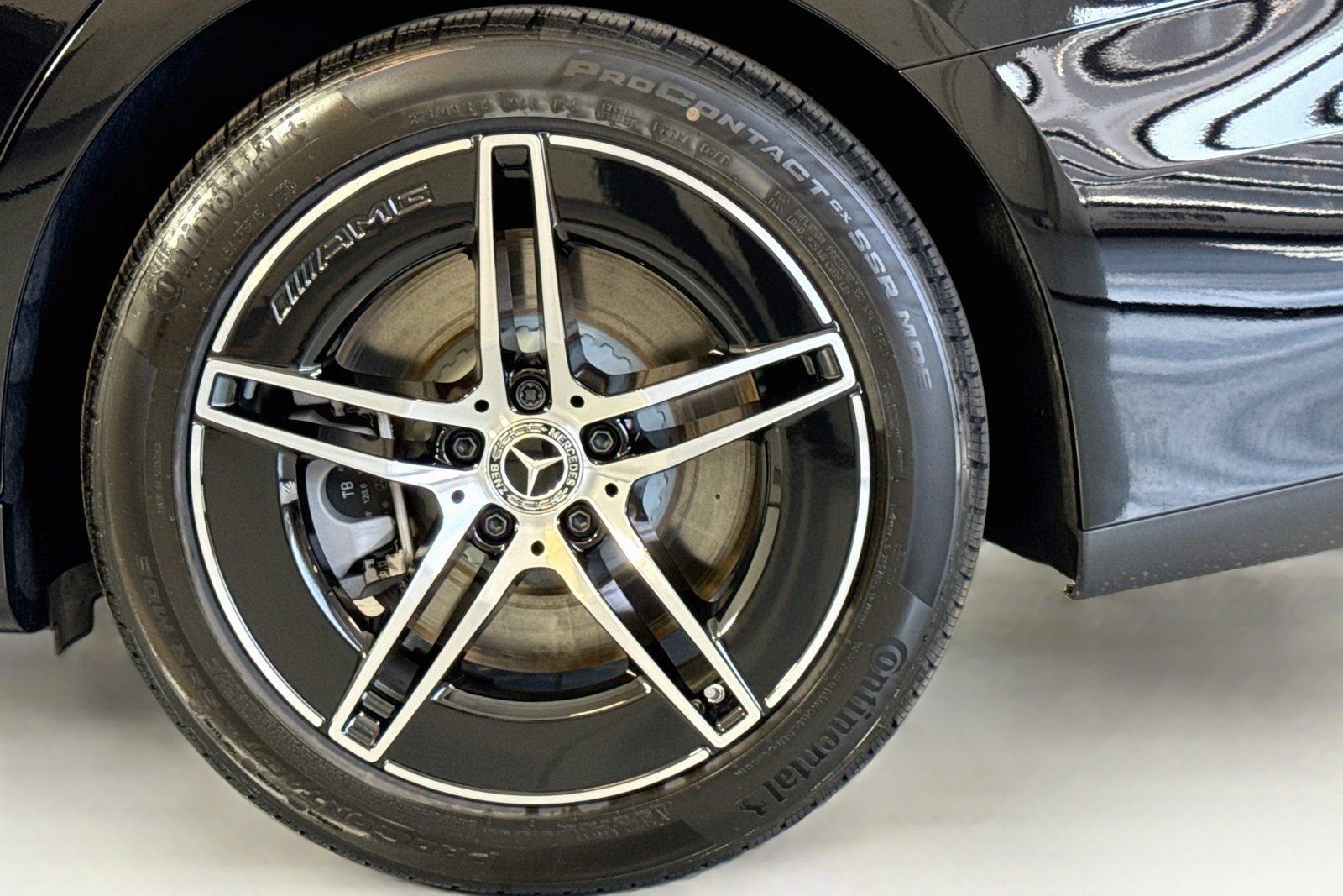 New 2027 Black Mercedes-Benz E 450 image 29