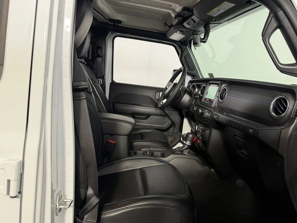 Certified Used 2023 White Jeep Rubicon 4xe image 33