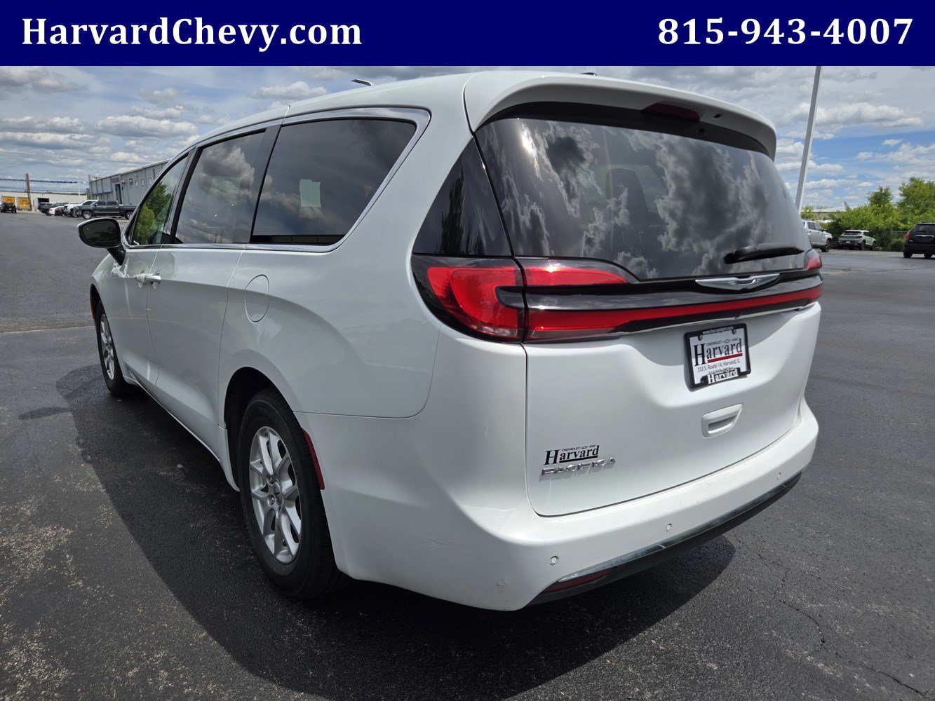 2023 Chrysler Pacifica Touring L - Photo 6