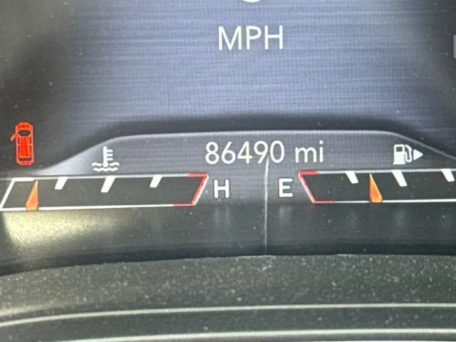 Used 2023 Gray Jeep Altitude Lux 4x4 image 19