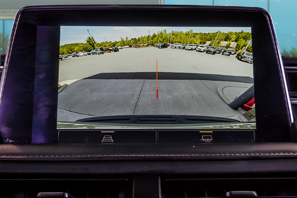 Used 2024 Green Chevrolet LT image 30