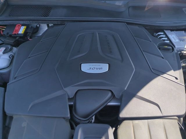Used 2021 Dolomite Silver Metallic Porsche Base image 28