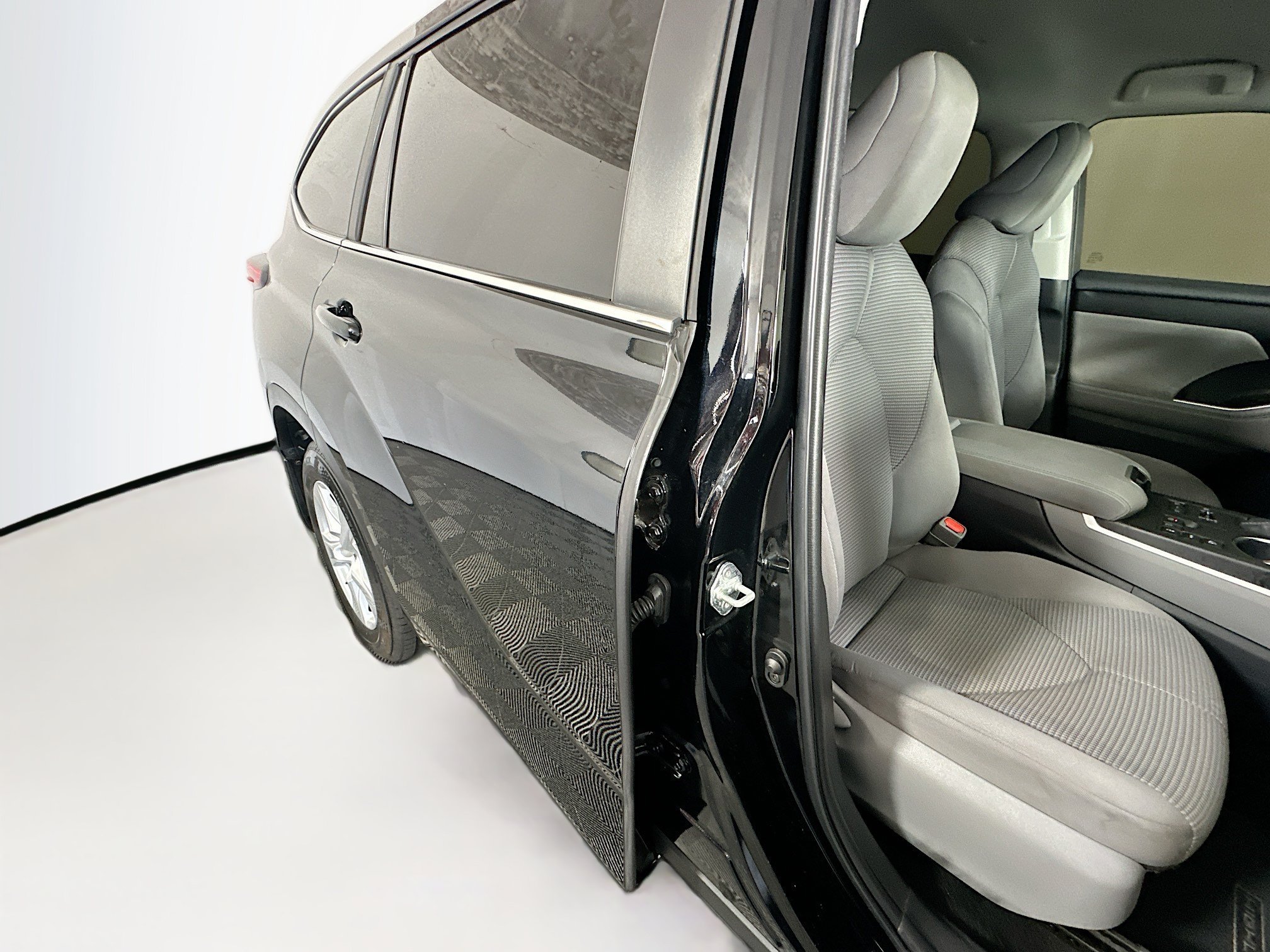 Used 2023 Midnight Black Metallic Toyota LE image 28