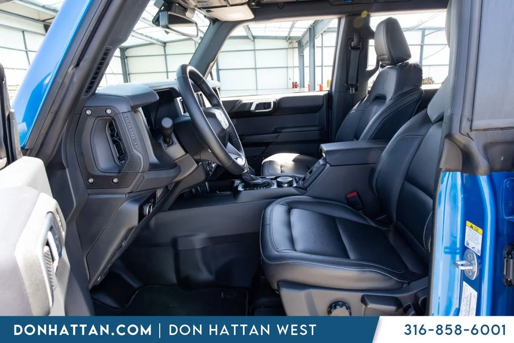 Used 2025 Blue Ford Badlands image 3