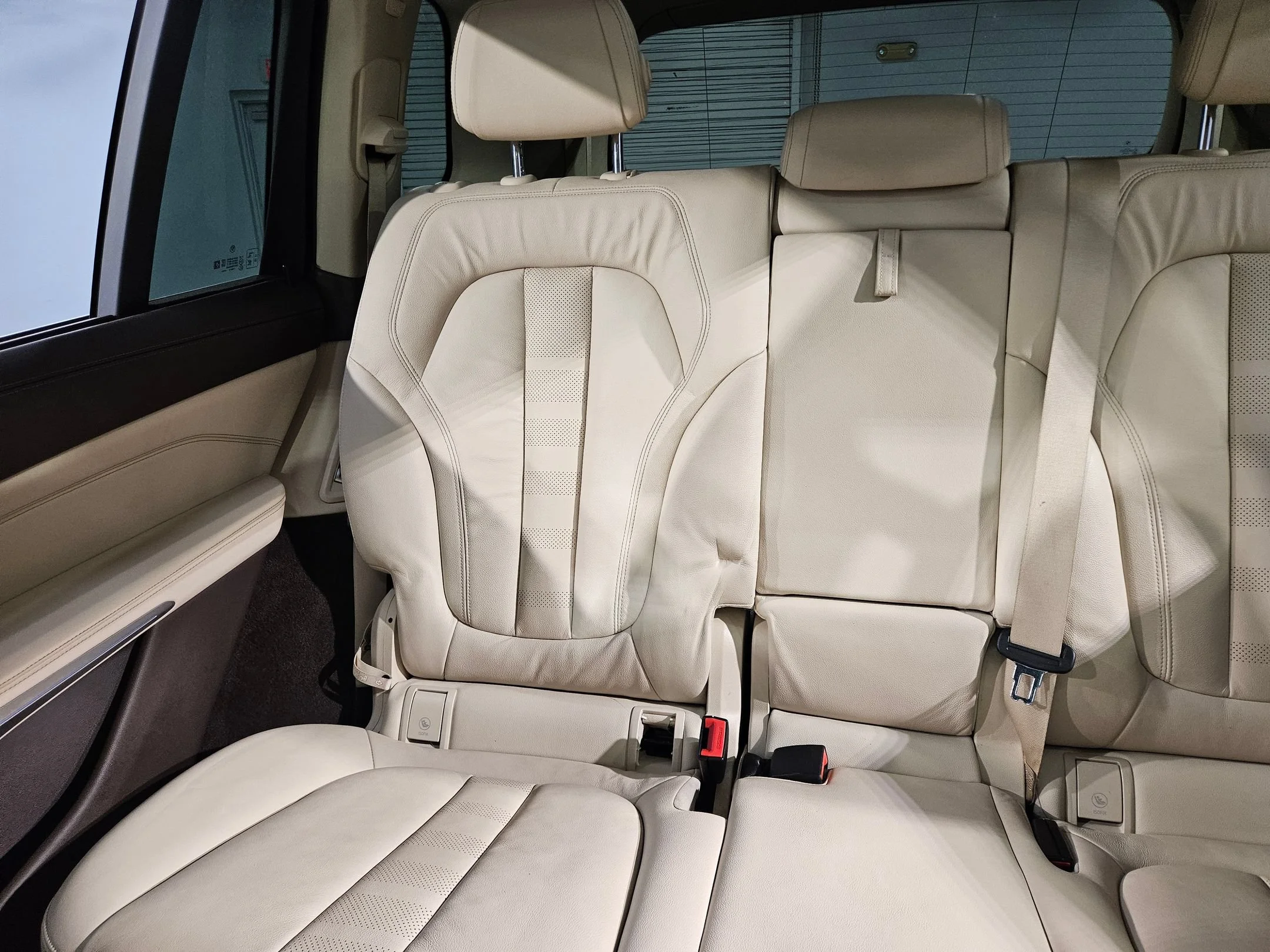 Used 2019 Phytonic Blue Metallic BMW xDrive40i image 12