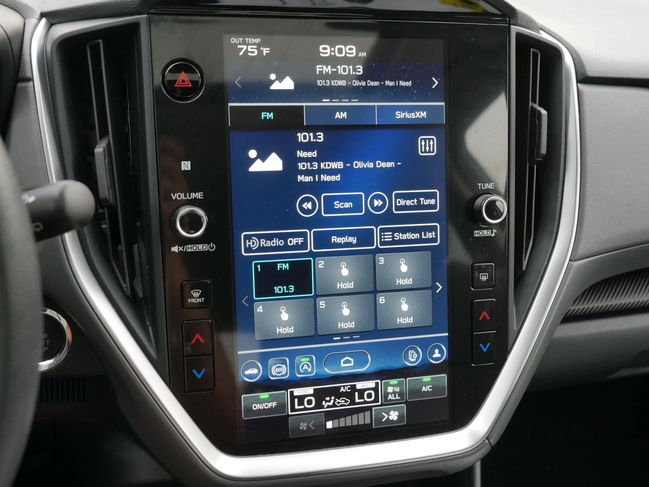 Used 2025 Magnetite Gray Metallic Subaru Premium image 22