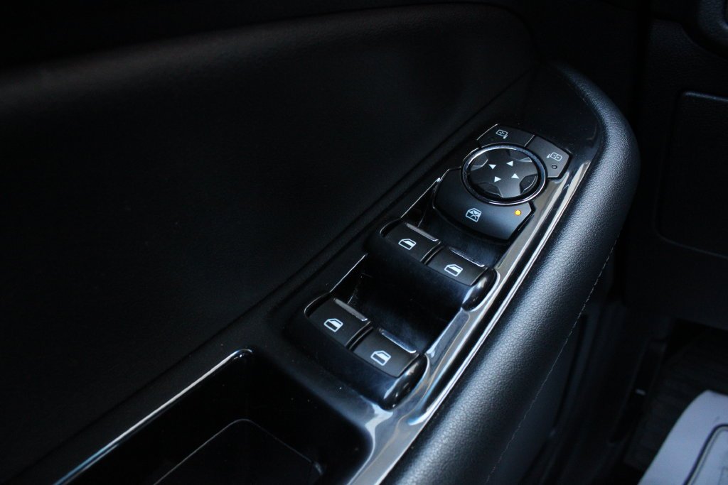 Used 2015 Black Ford SEL image 8
