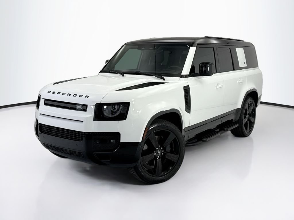 2024 Land Rover Defender 130 X-Dynamic SE P400's photo