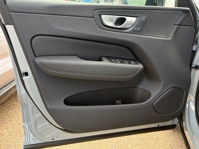 New 2026 Vapour Grey Volvo Plus image 18