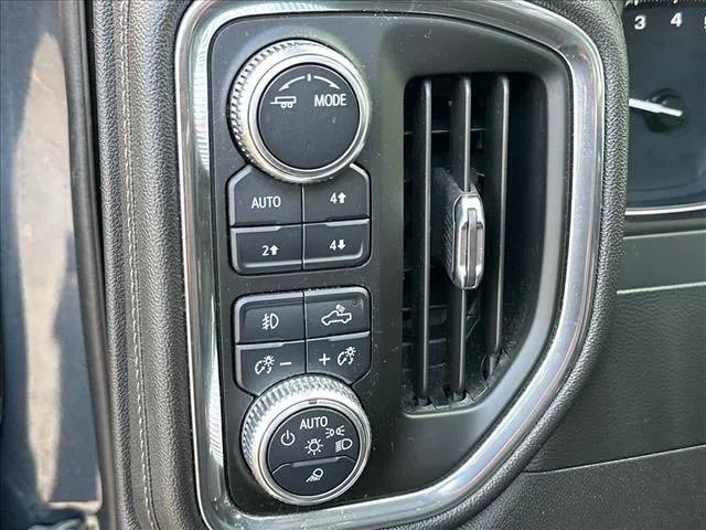 Used 2021 Blue GMC SLT image 27