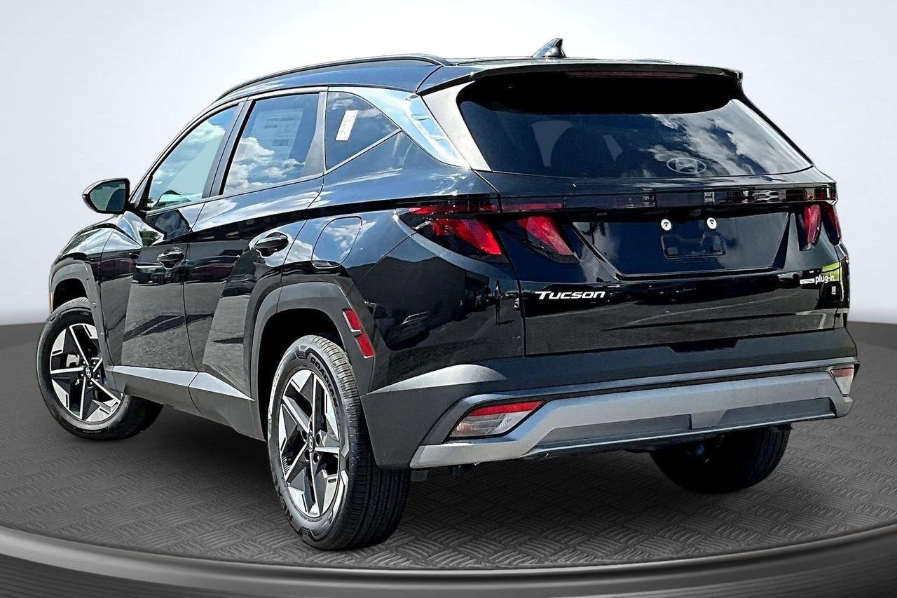 New 2026 Black Hyundai SEL image 18