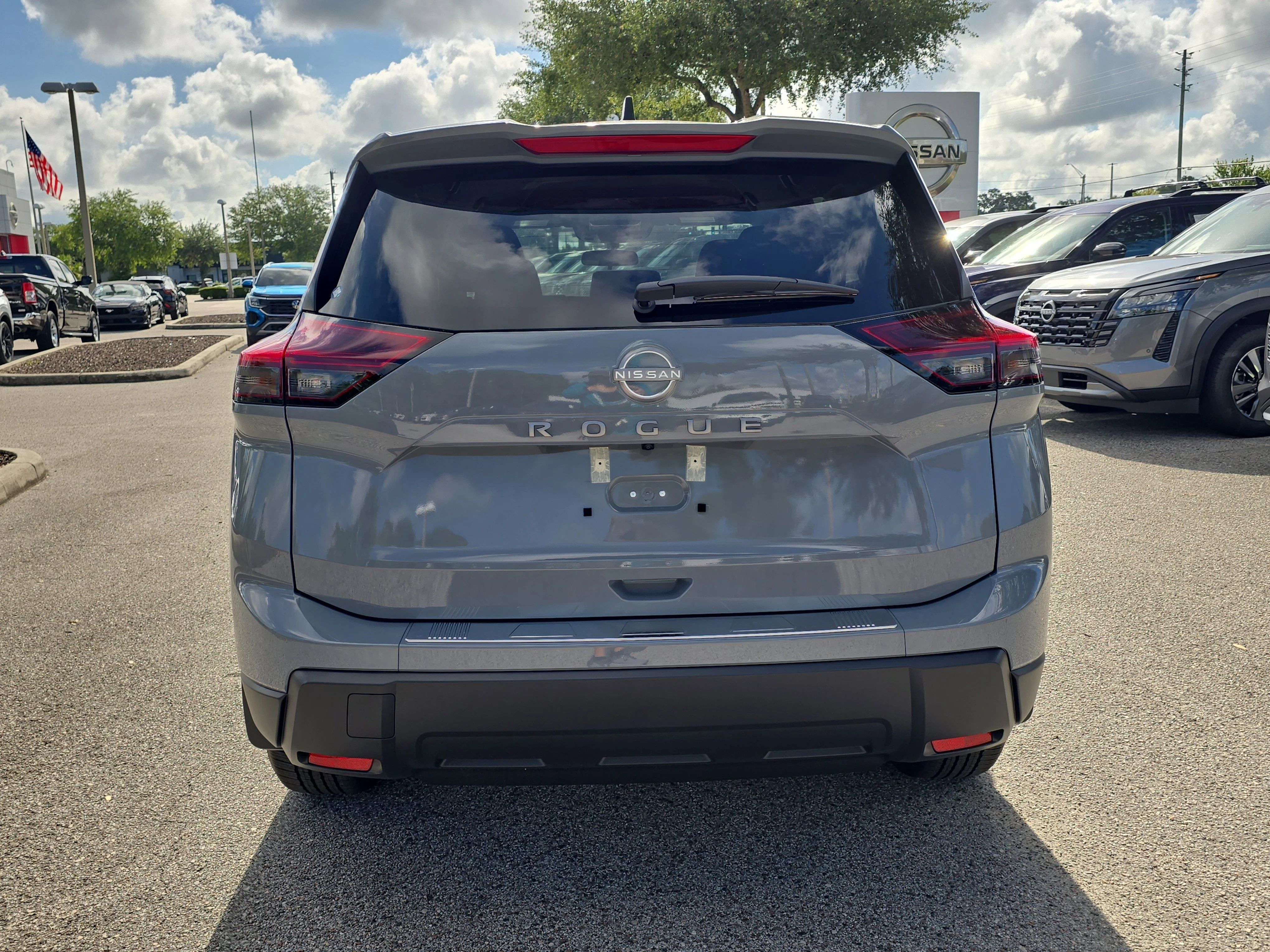New 2026 Boulder Gray Pearl Nissan SV image 7