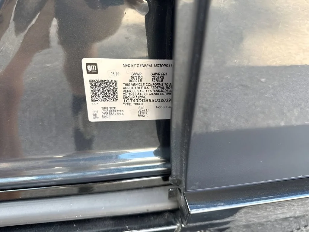 Used 2025 Graphite Blue Metallic GMC 3X image 41