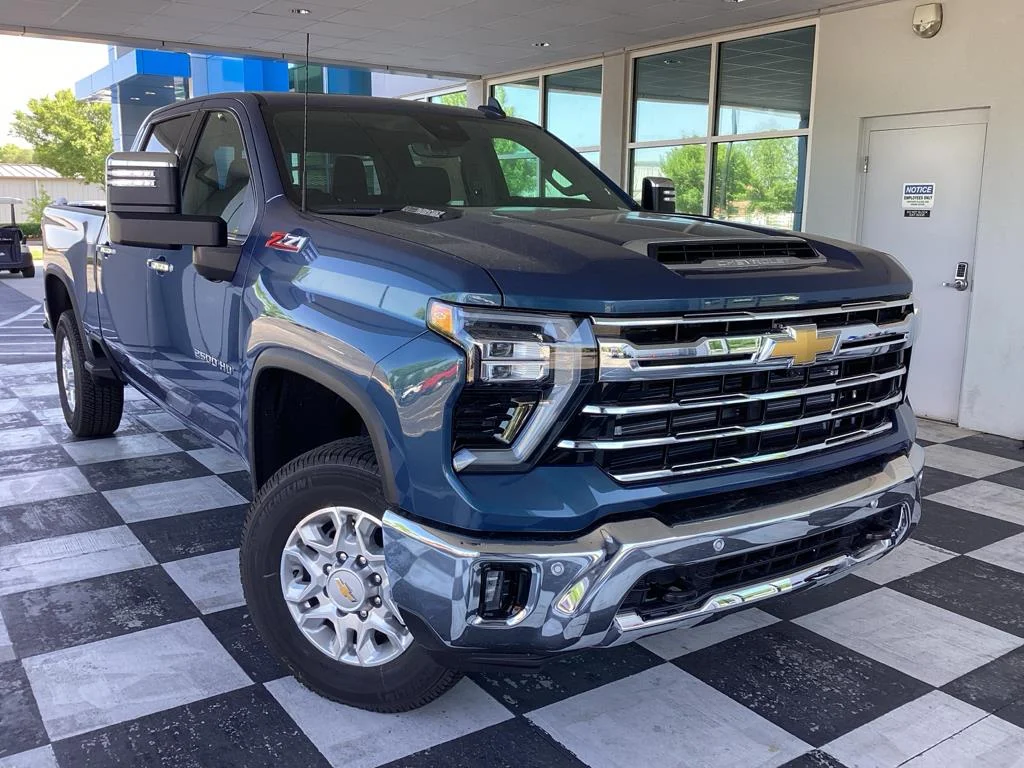 New 2026 Lakeshore Blue Metallic Chevrolet LTZ image 9