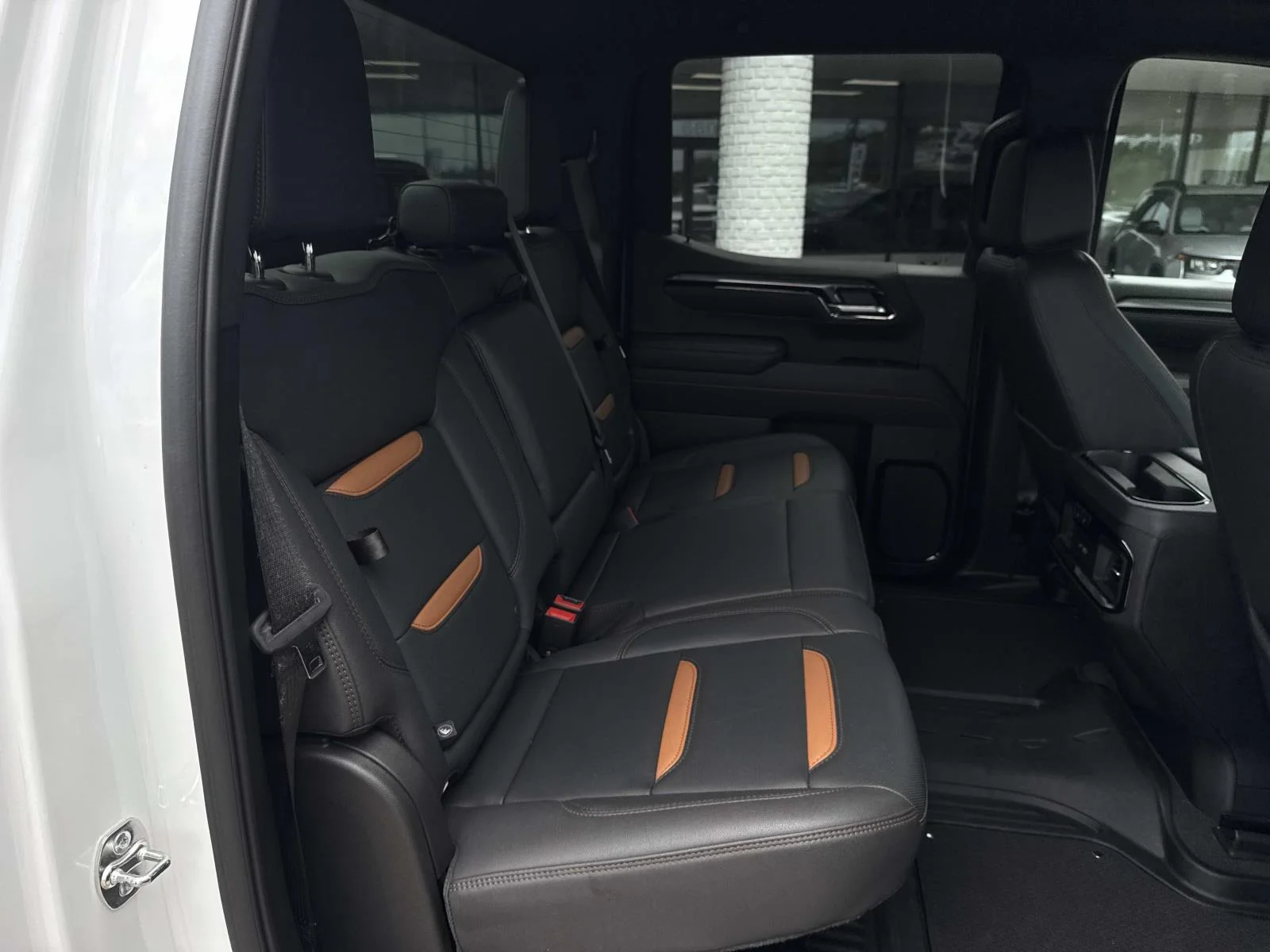 Used 2025 Onyx Black GMC AT4 image 9