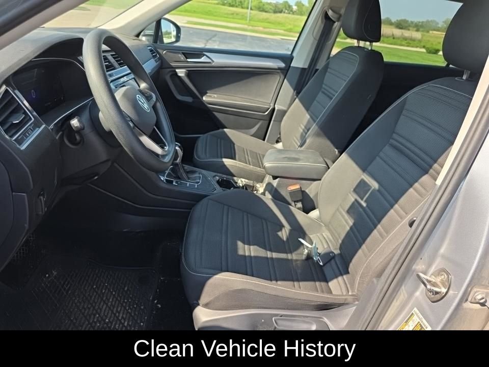 Used 2023 Silver Volkswagen 2.0T S image 3