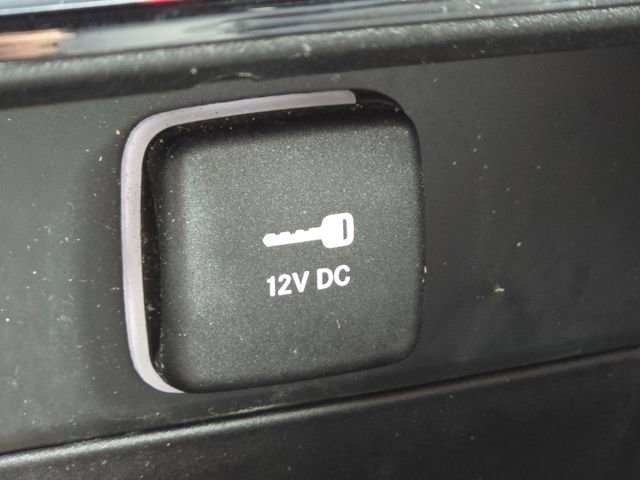 Used 2024 Baltic Gray Metallic Clearcoat Jeep Limited image 13