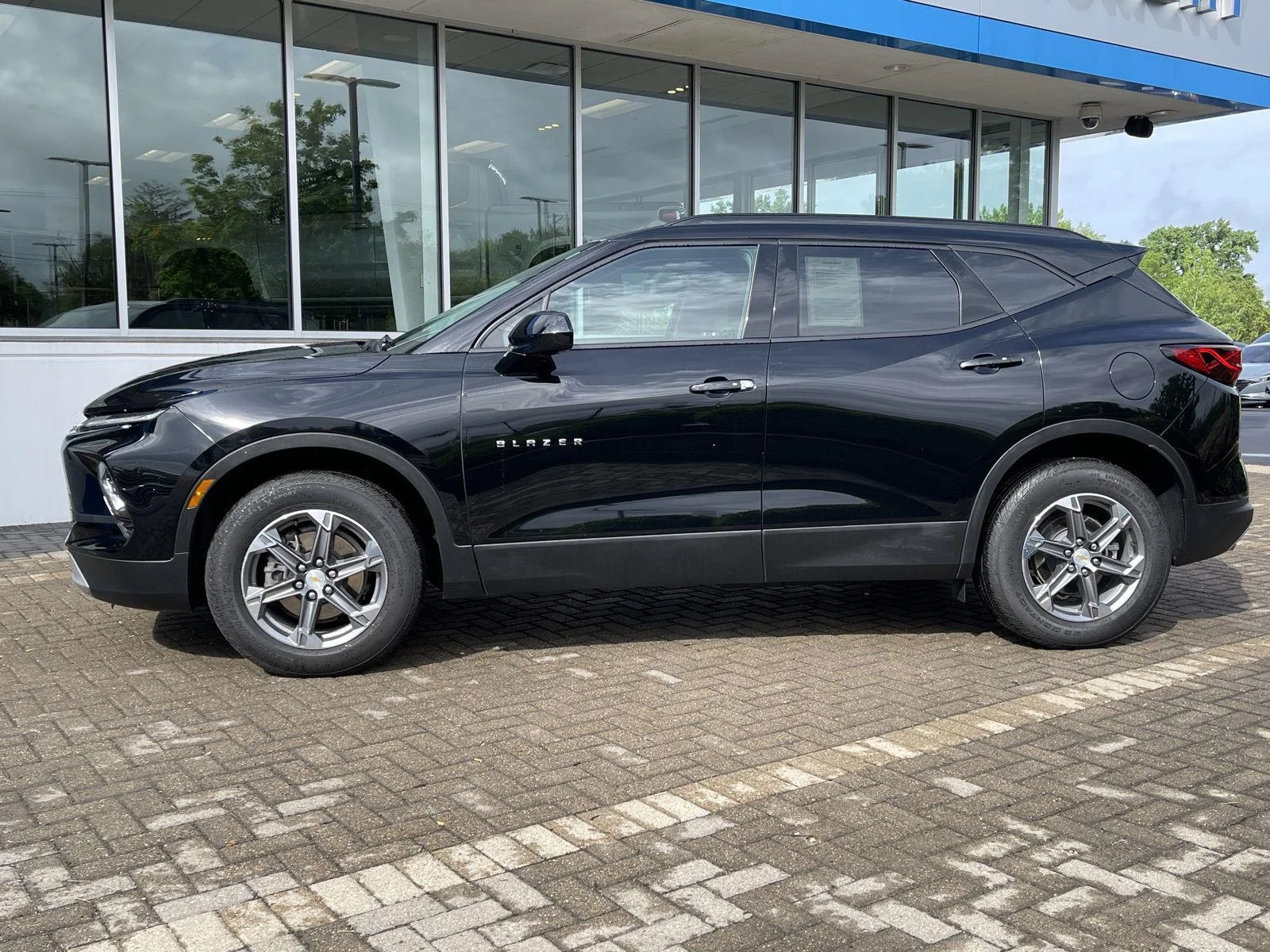 Used 2024 Black Chevrolet 2LT image 2