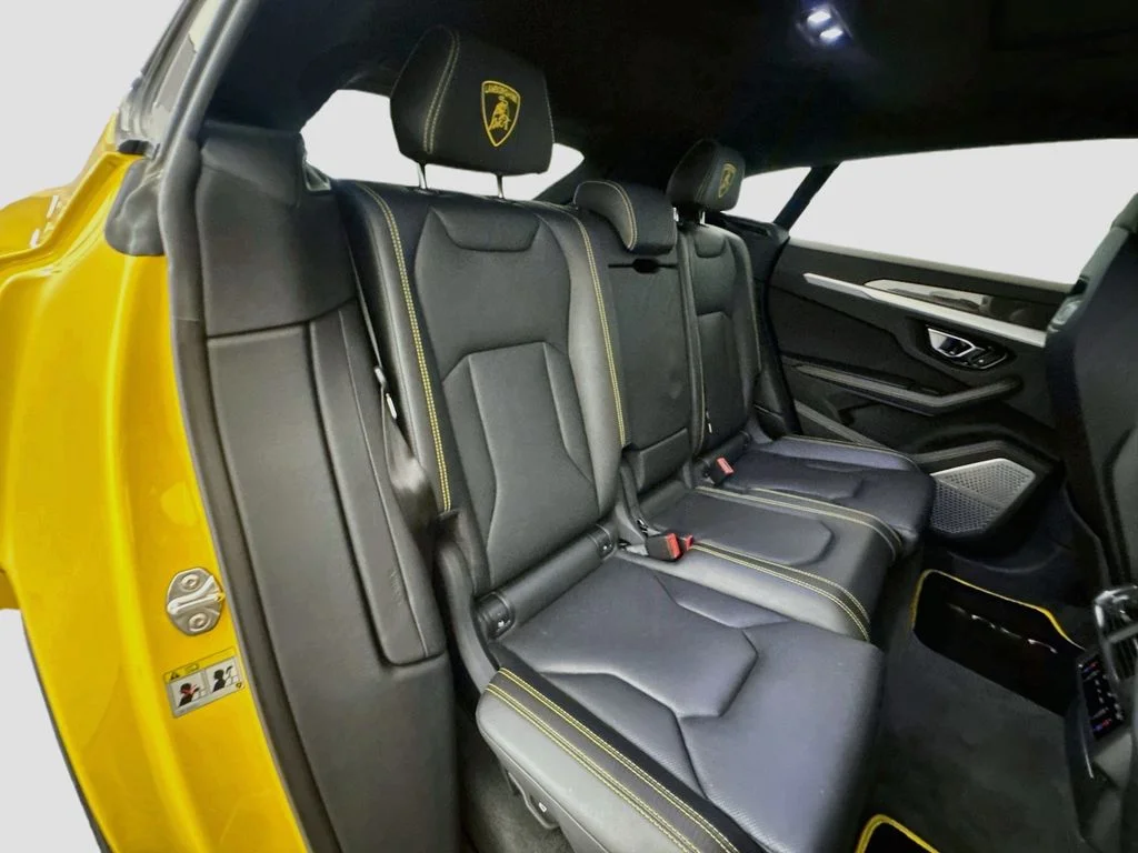 Used 2020 Gialllo Auge Lamborghini  image 29
