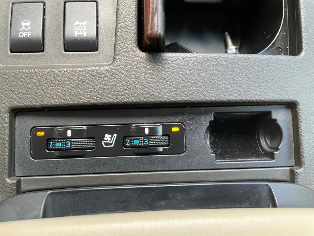 Used 2015 Cashmere Metallic Lexus 350 image 20