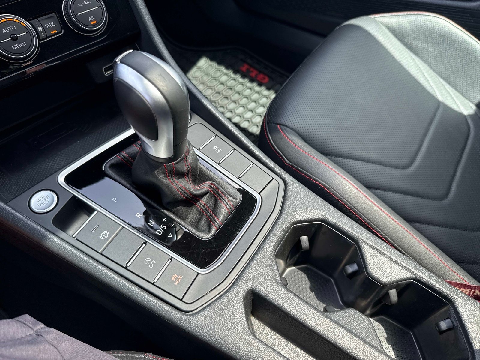 Used 2019 Platinum Gray Metallic Volkswagen R-Line image 25
