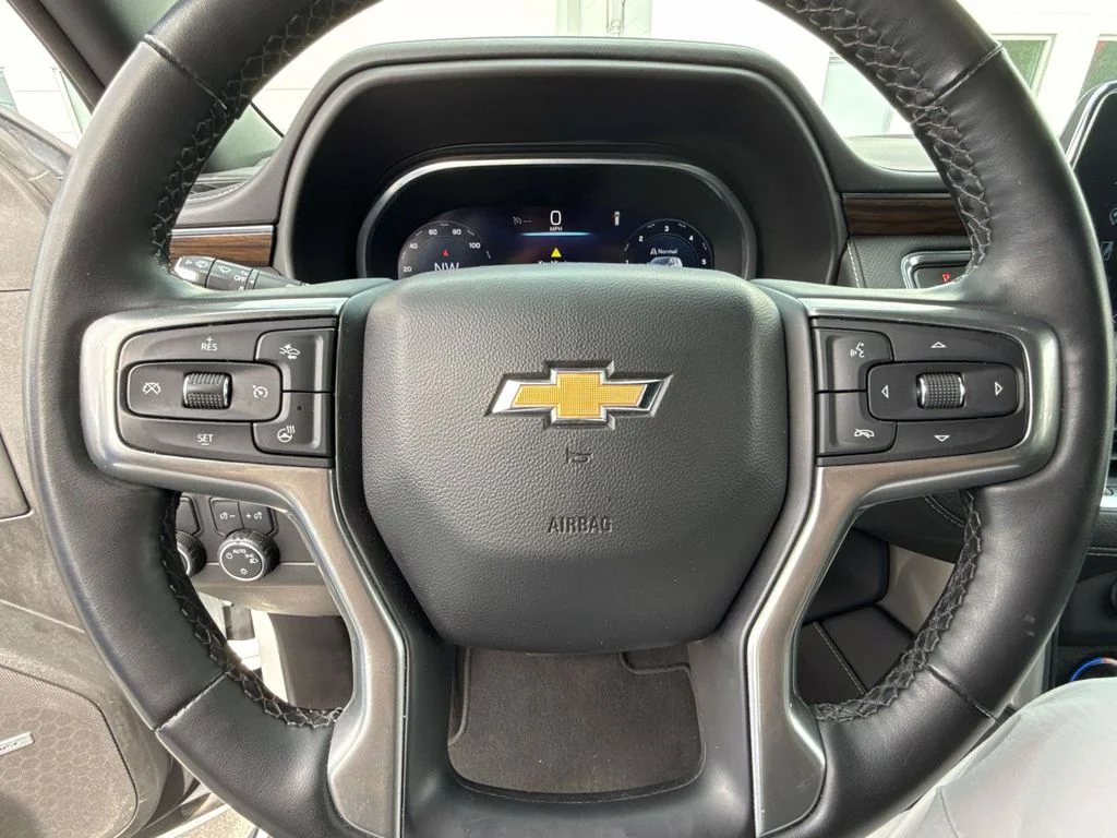 Used 2023 Summit White Chevrolet Premier image 17