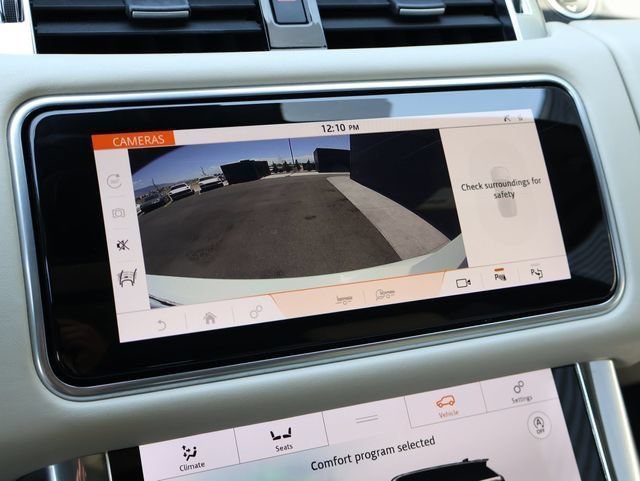 Used 2020  Land Rover HSE Dynamic image 18