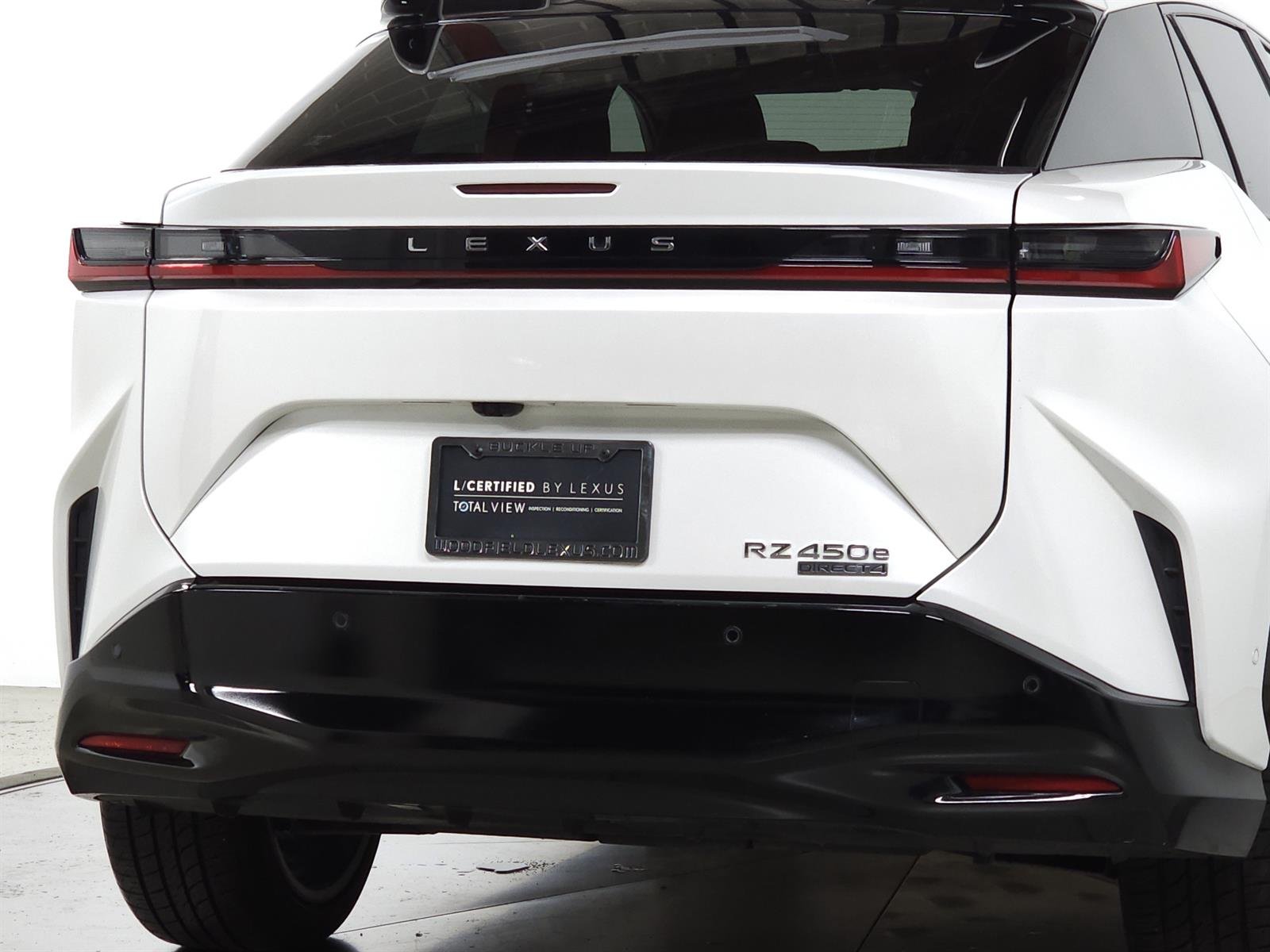 Certified Used 2023 White Lexus LUXURY image 9