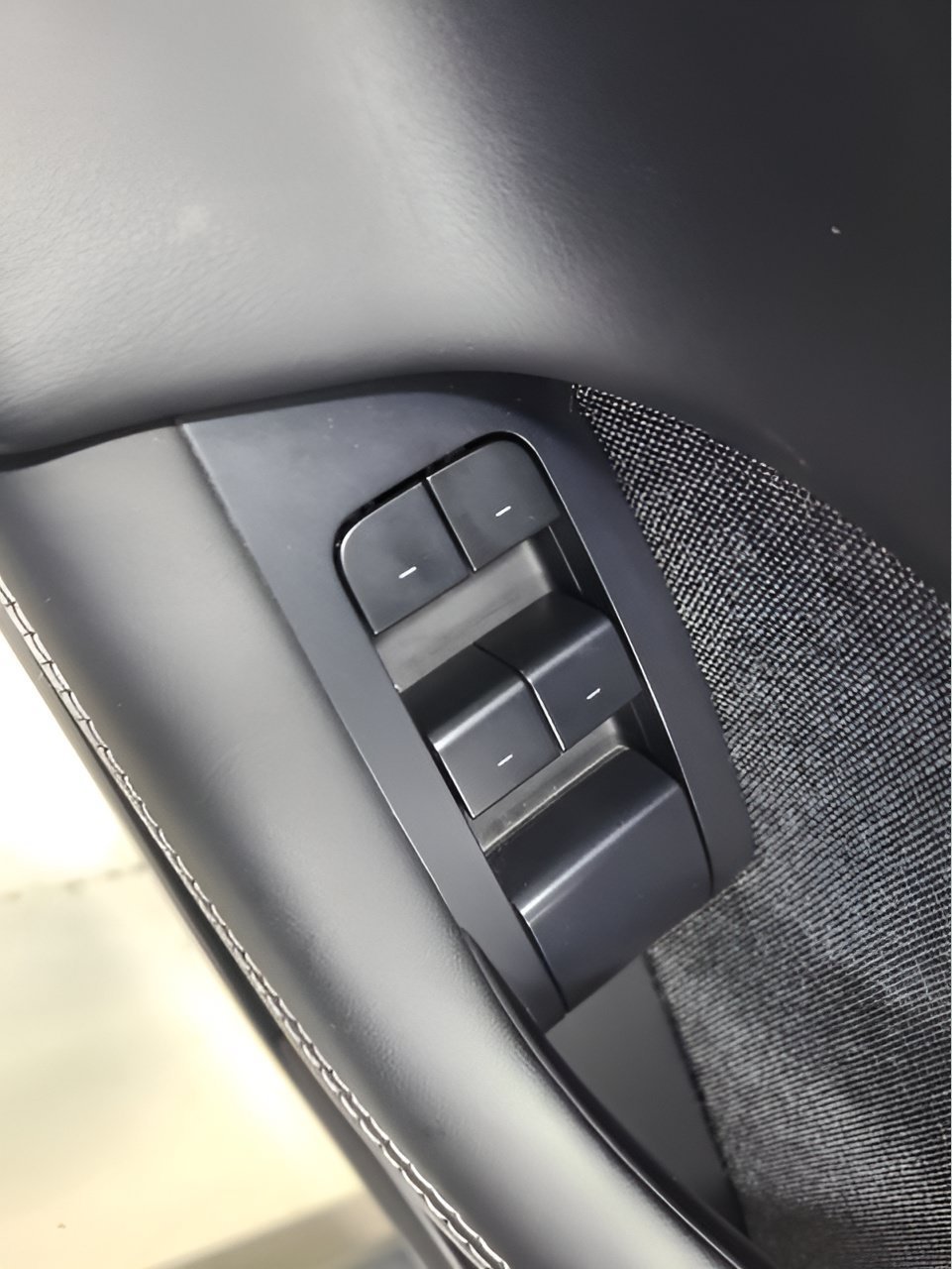 2023 Tesla Model X Long Range - Photo 20