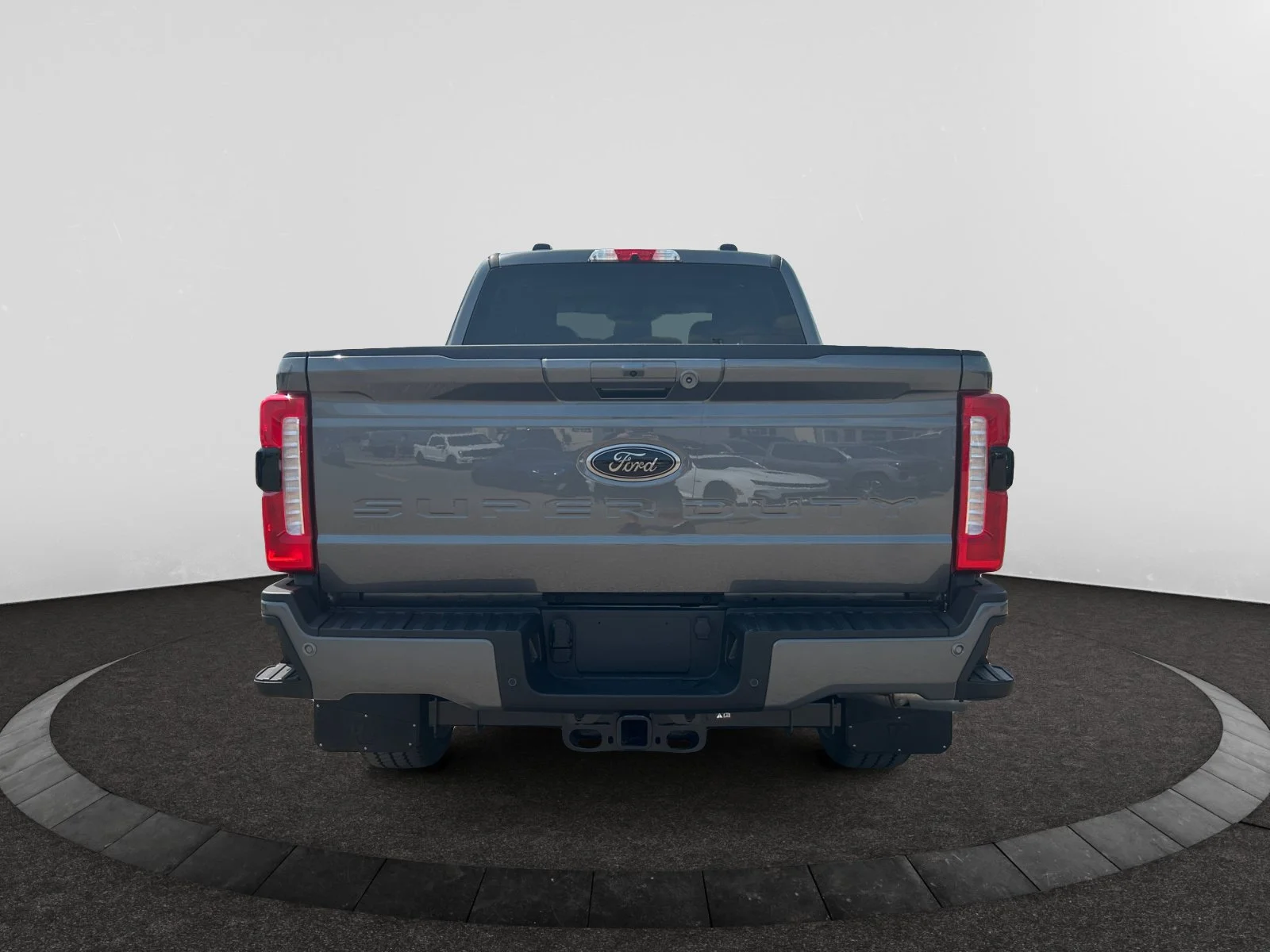 New 2026 Carbonized Grey Metallic Ford XLT image 4
