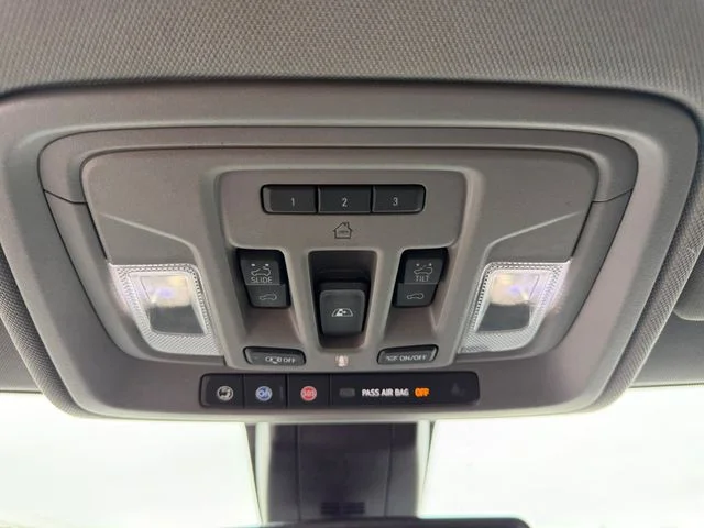 Used 2020 Black GMC SLT image 33