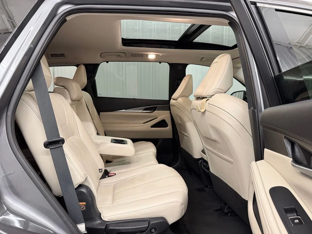 Used 2024 Gray INFINITI LUXE image 44