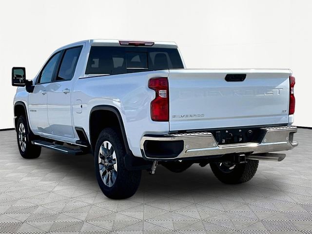 New 2026 Summit White Chevrolet LT image 4