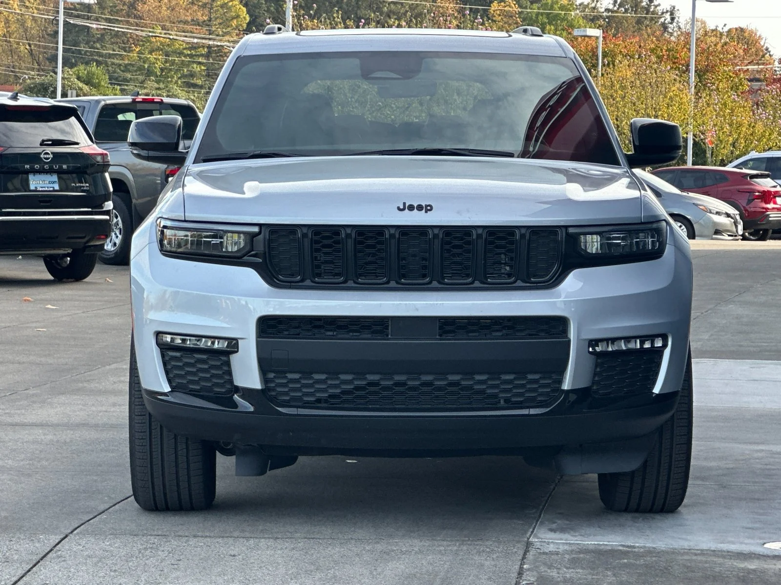 Used 2025 Silver Zynith Jeep Limited image 9