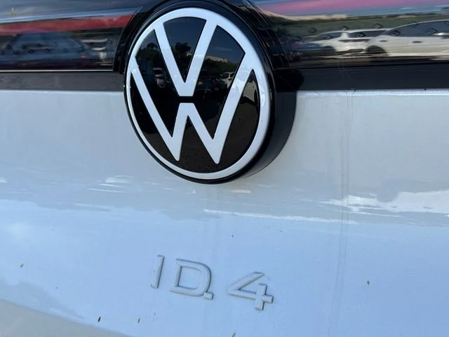 New 2026 Opal White Pearl Volkswagen Pro image 10