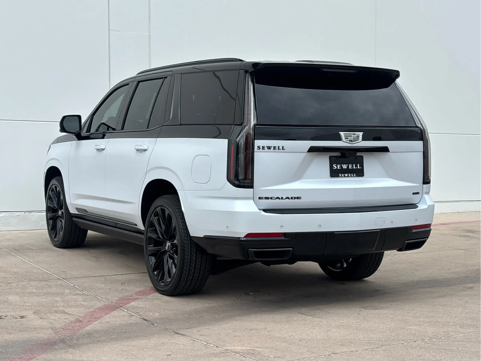 New 2026 Vibrant White Tricoat Cadillac Platinum Sport image 6
