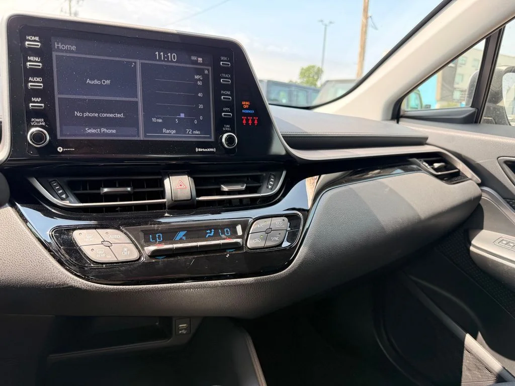 Used 2020 Silver Knockout Metallic Toyota LE image 18