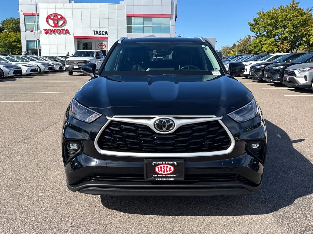 Used 2023 Black Toyota XLE image 2