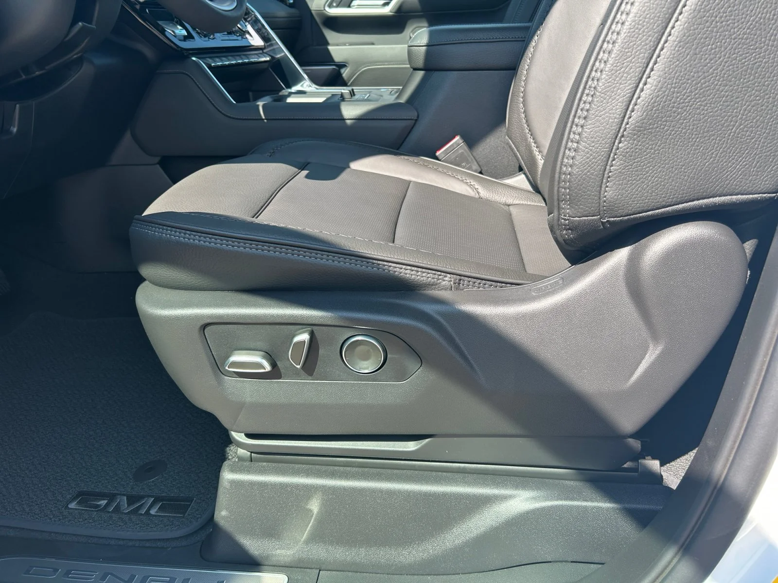 New 2026 Summit White GMC Denali image 15
