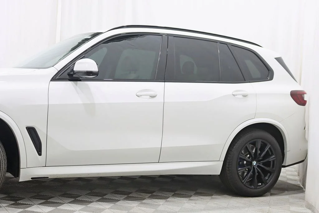2022 BMW X5 M50i