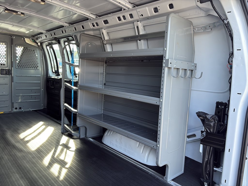 2025 Chevrolet Express Cargo Work Van - Photo 12