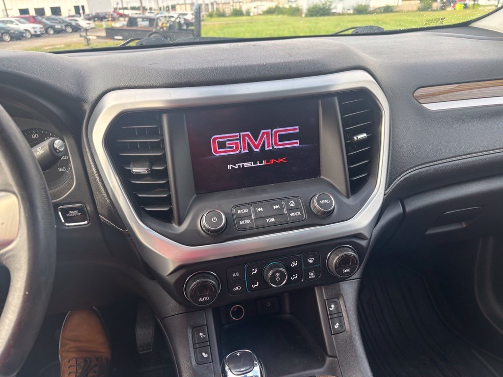 Used 2017 Black Cherry Metallic GMC SLE-2 image 13
