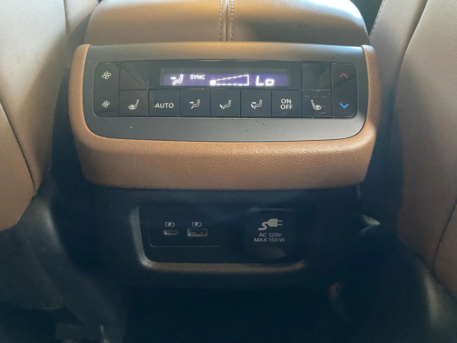 Used 2022 Pearl White Tricoat Nissan Platinum image 13