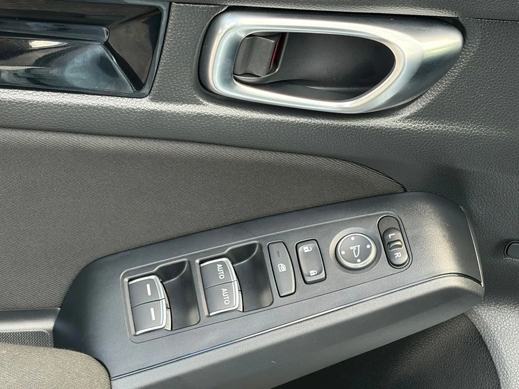 2025 Honda Civic Sport - Photo 20