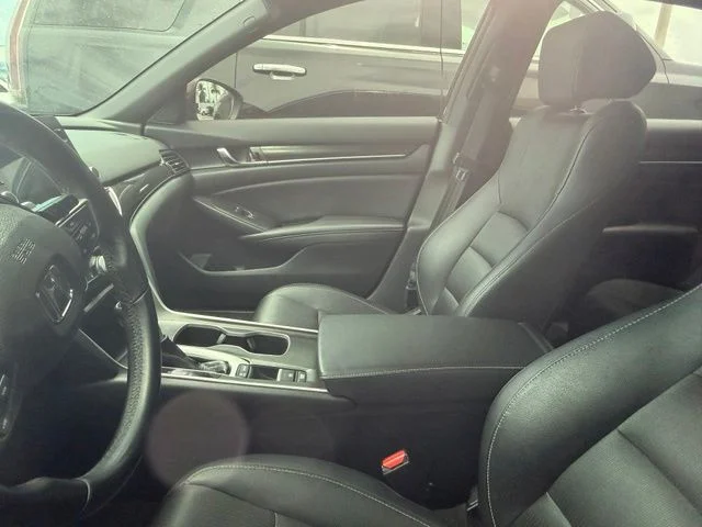 Used 2019  Honda Sport image 9