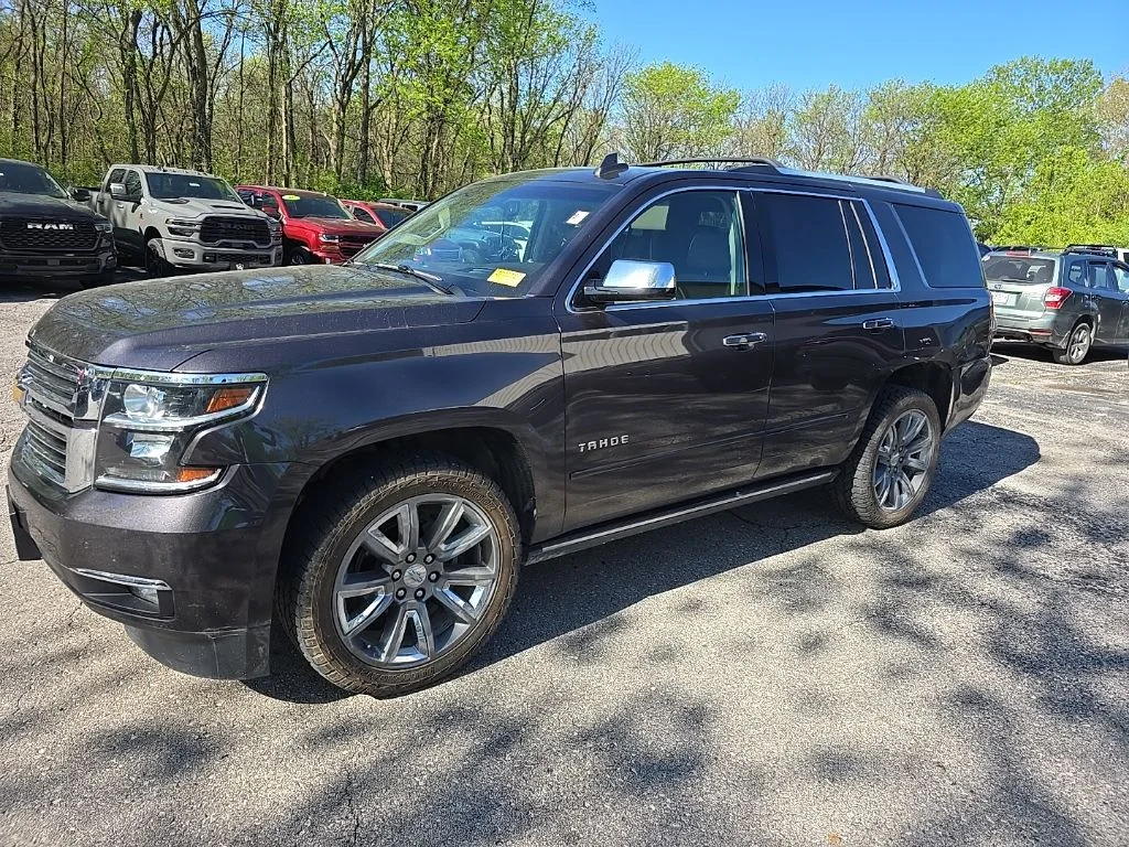 Used 2018 Chevrolet Tahoe Premier with VIN 1GNSKCKC8JR121794 for sale in Kansas City