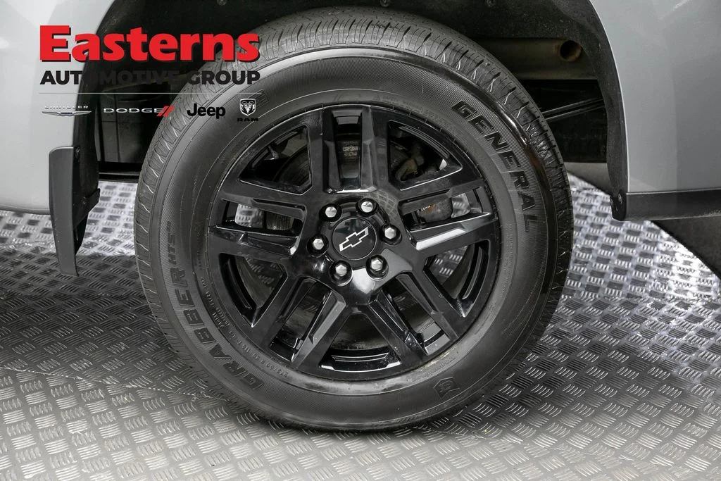 Used 2024 Gray Chevrolet Custom image 10