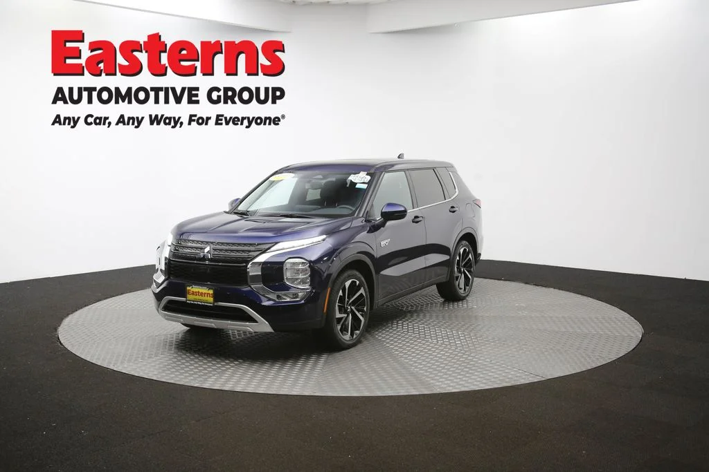 Used 2023 Blue Mitsubishi SE image 57