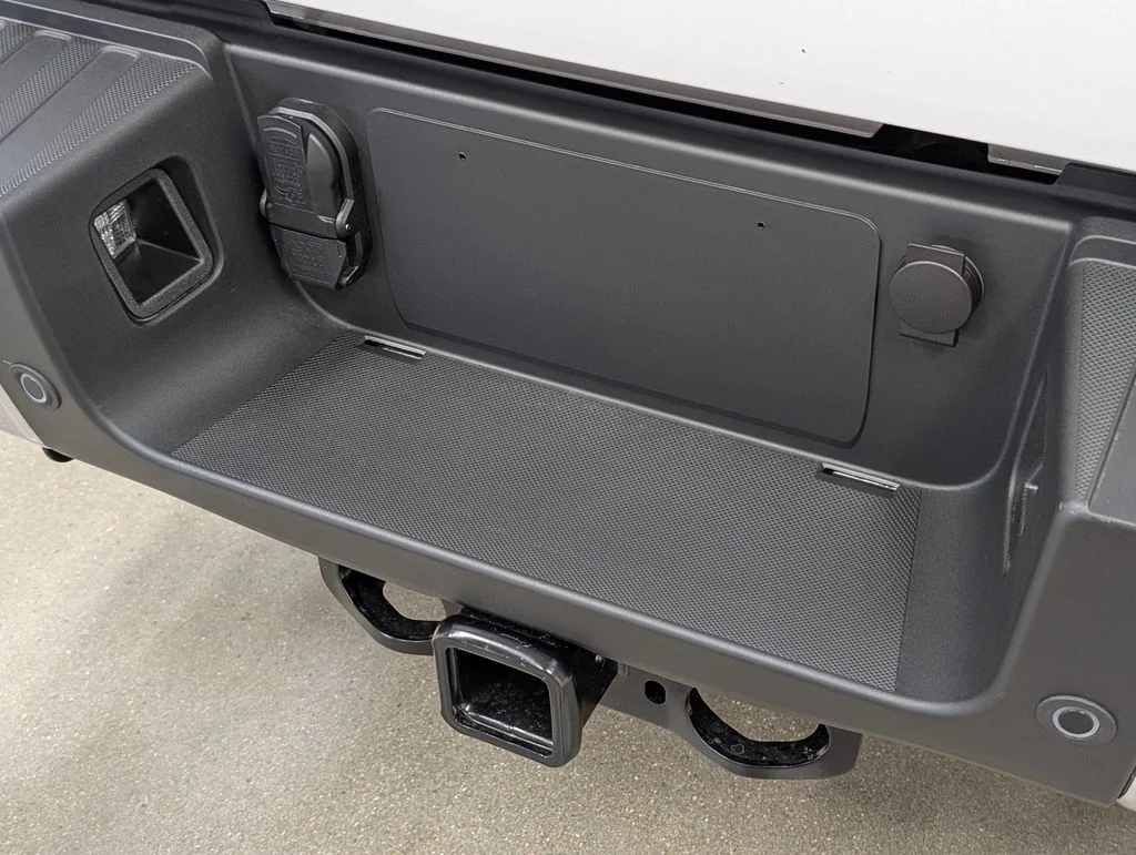 New 2026 Oxford White Ford F-250® Lariat® image 29